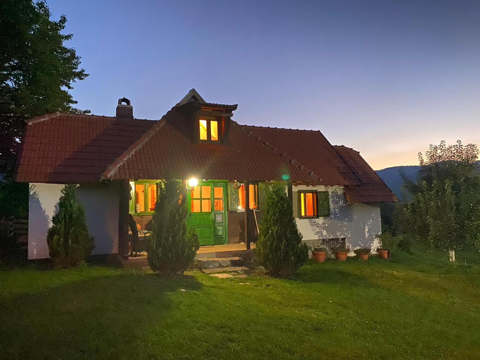 Camp Viljamovka Apartman Kremna Kültér fotó